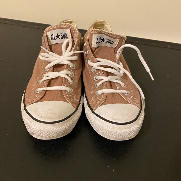 Men Converse Tanish and White Low-Top Sneakers size 10M. - Picture 3 of 8